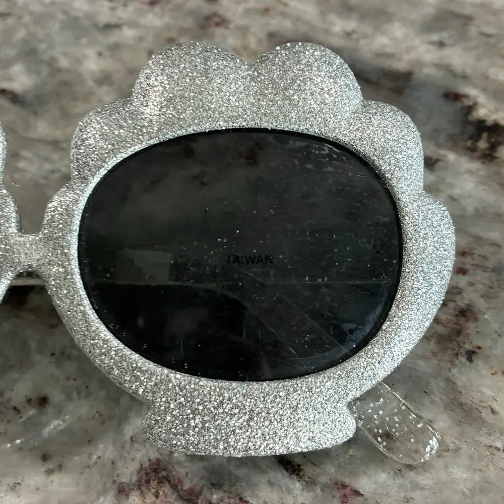 Gymboree Girls Glitter Seashell Sunglasses Silver Beach 6+